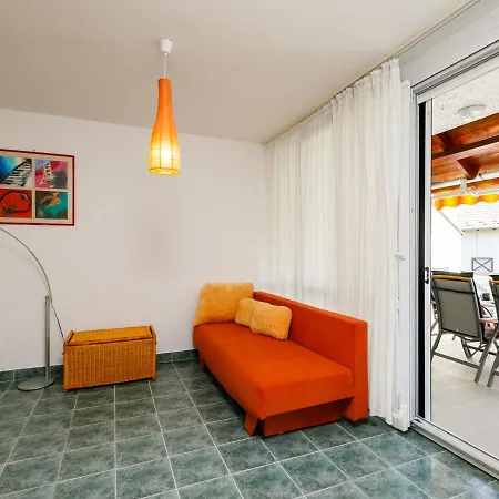 Apartment Pamela By Interhome Balatonoszod